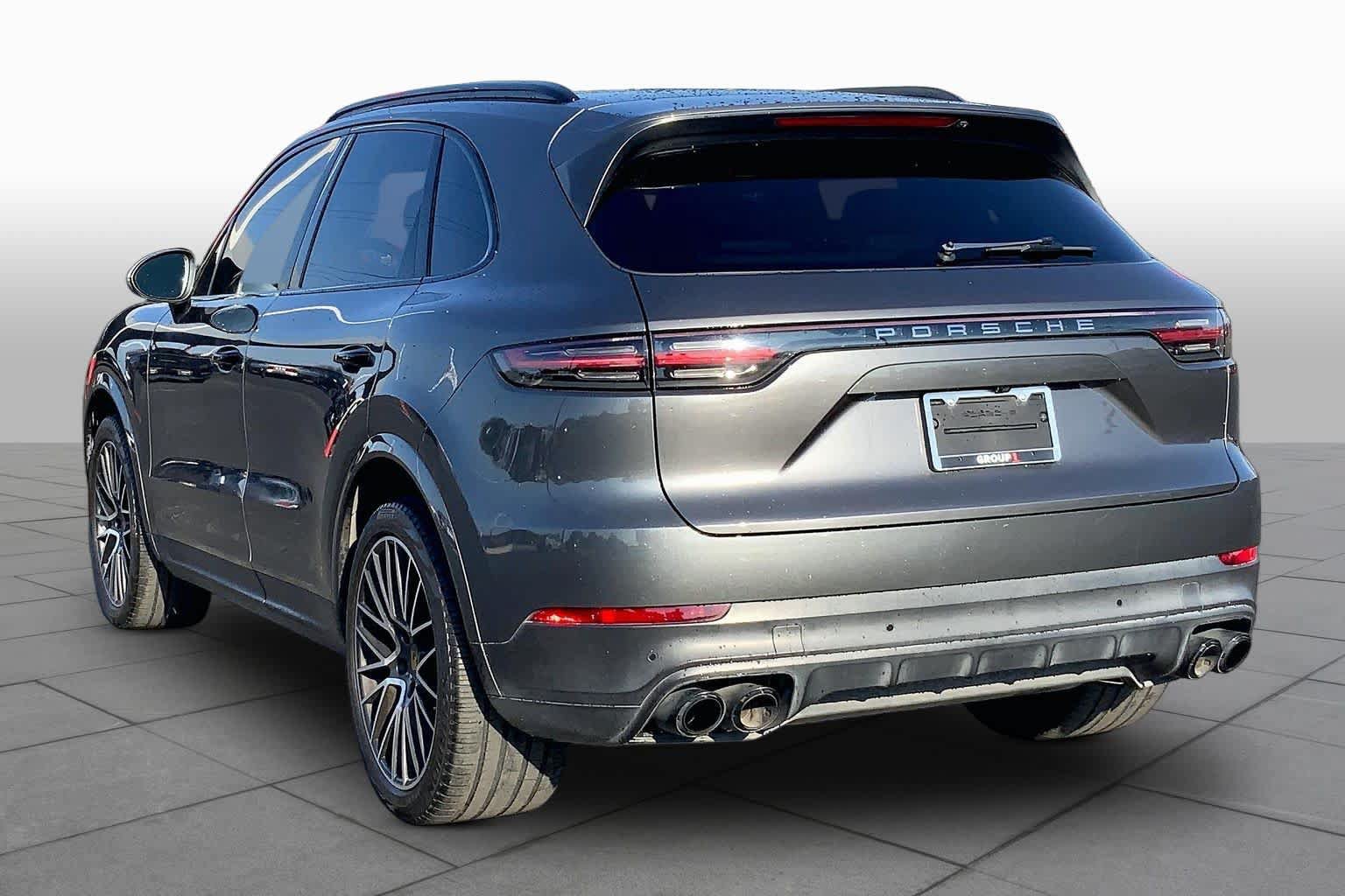 Used 2019 Porsche Cayenne AWD/4WD image 12