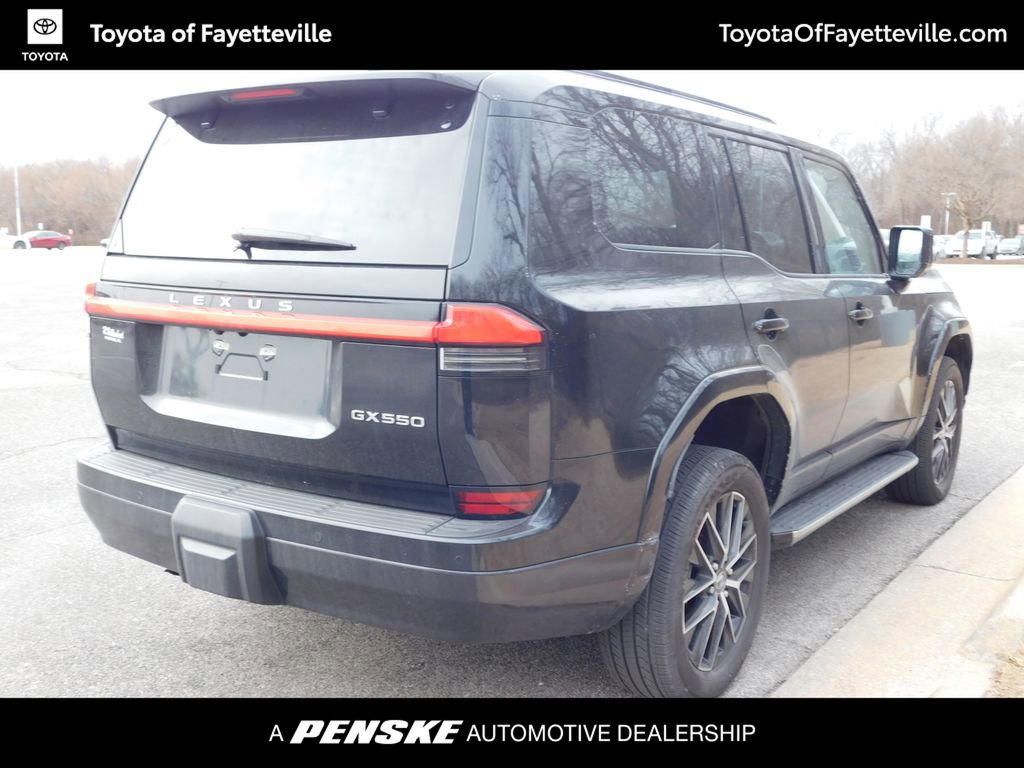 Used 2025 Lexus GX 550 image 11