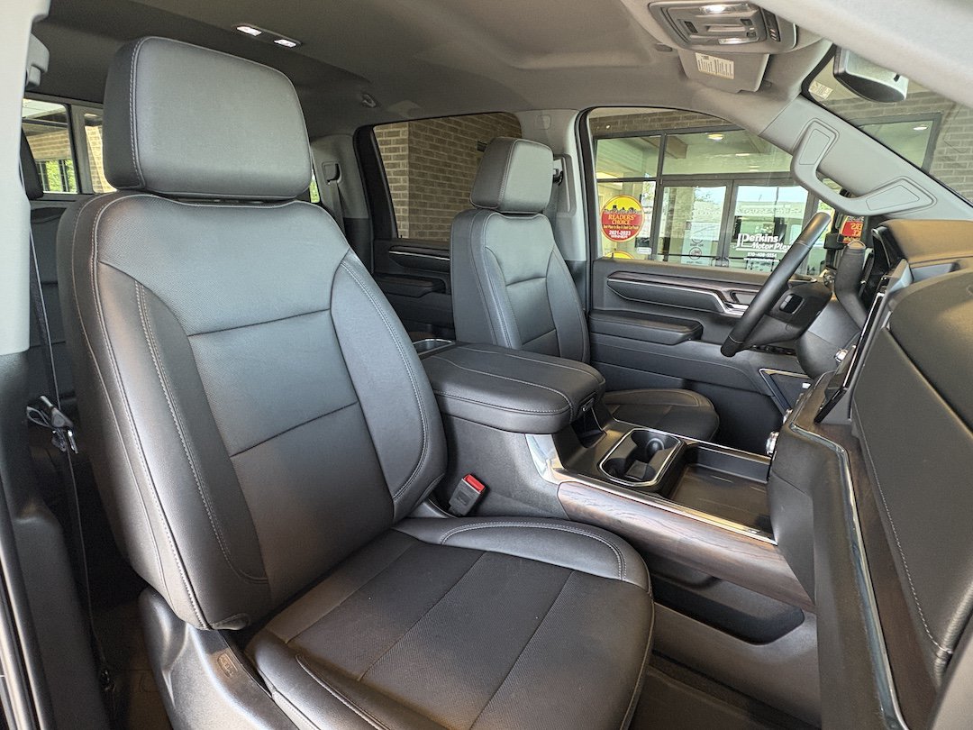 Used 2024 GMC Sierra 2500 SLT w/ SLT Premium Package AWD/4WD image 33