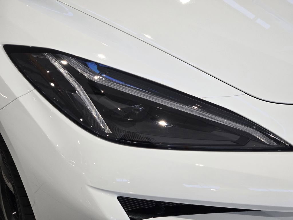 New 2025 Chevrolet Corvette E-Ray image 12