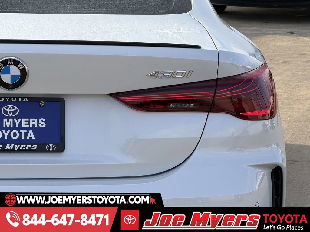 Used 2026 BMW 430i Coupe w/ M Sport Package image 9