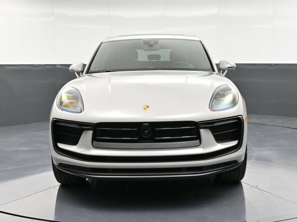 New 2026 Porsche Macan image 11