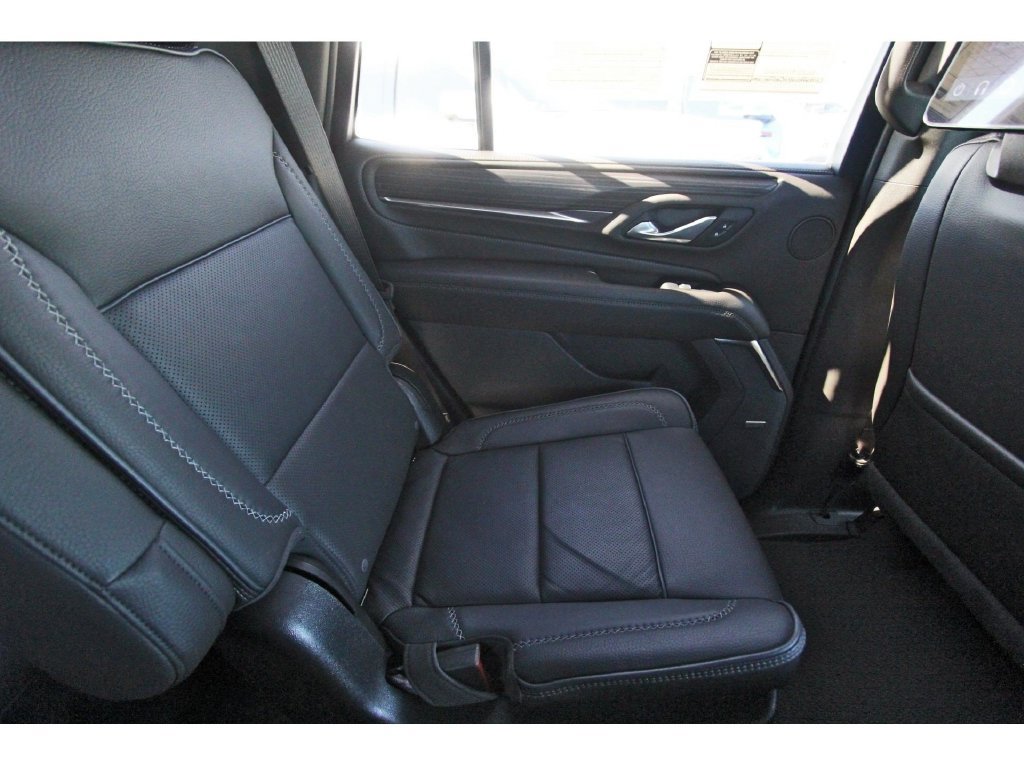 Used 2024 GMC Yukon Denali AWD/4WD image 11