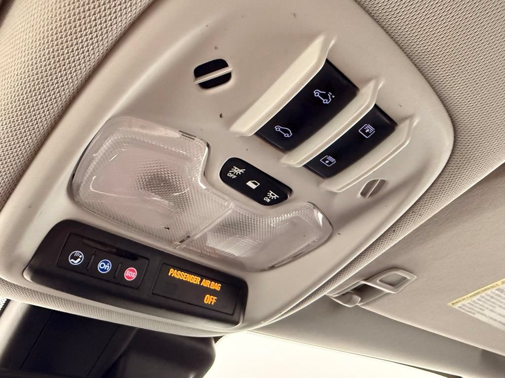 Used 2022 Chevrolet TrailBlazer LT w/ Sun and Liftgate Package FWD image 41