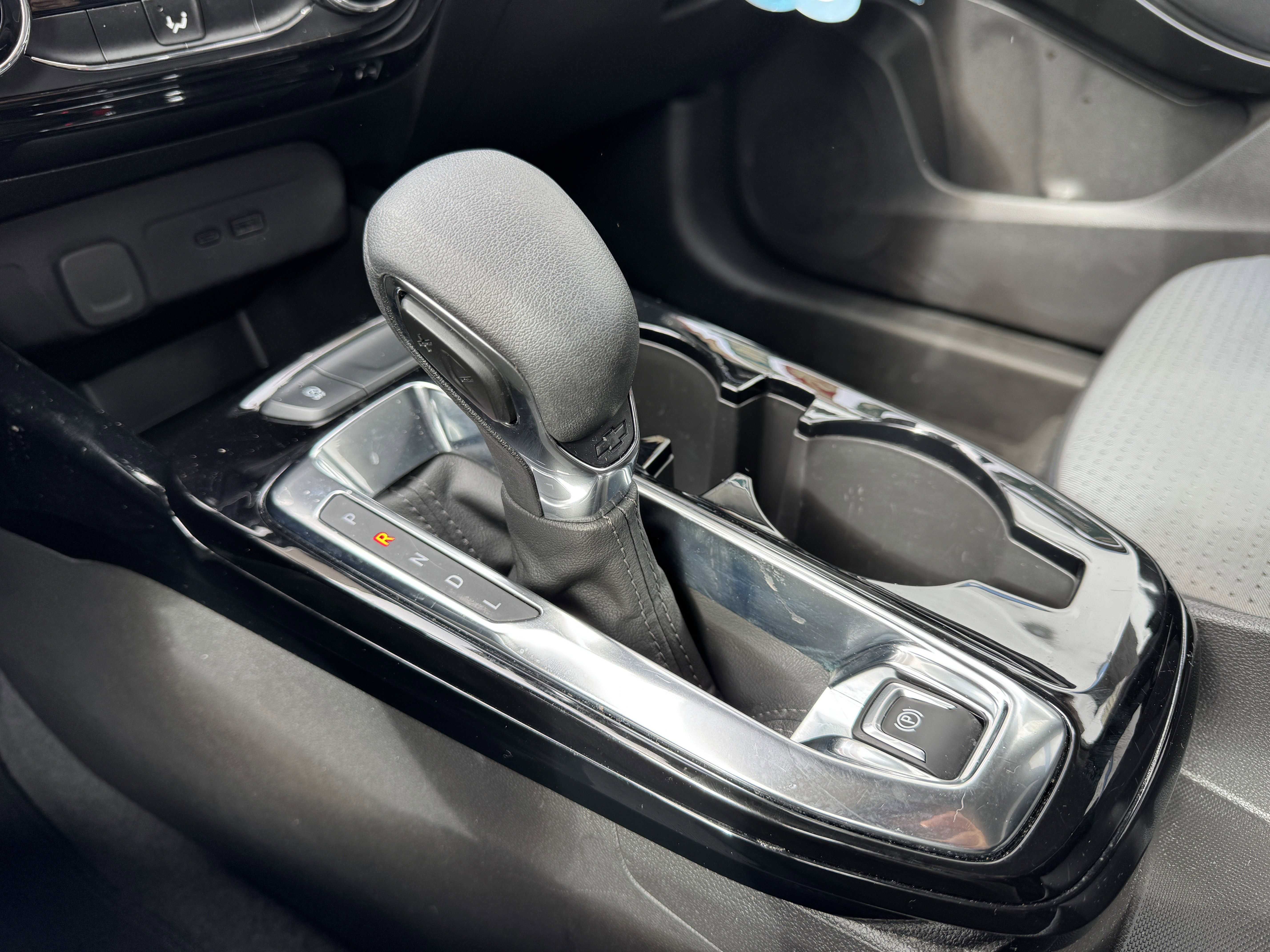 Used 2025 Chevrolet Trax LT image 29