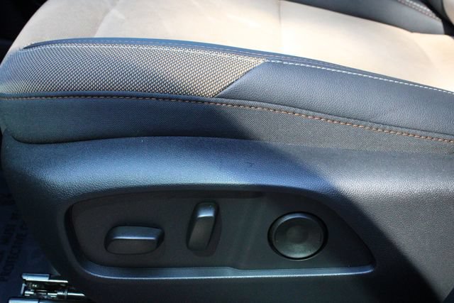 Used 2026 Chevrolet Equinox ACTIV w/ Safety and Technology Package FWD image 16