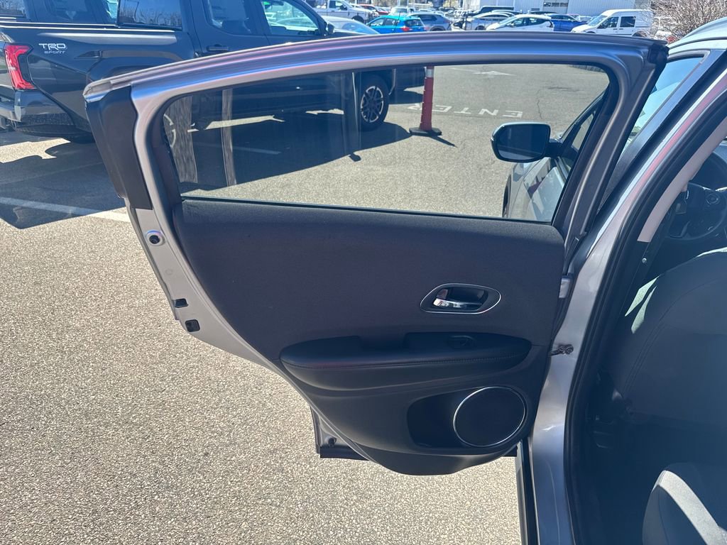 Used 2019 Honda HR-V EX image 36
