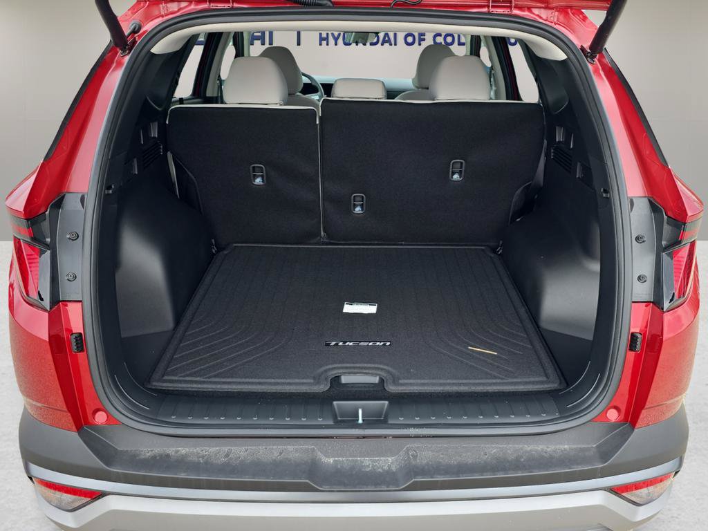 New 2026 Hyundai Tucson SEL FWD image 2