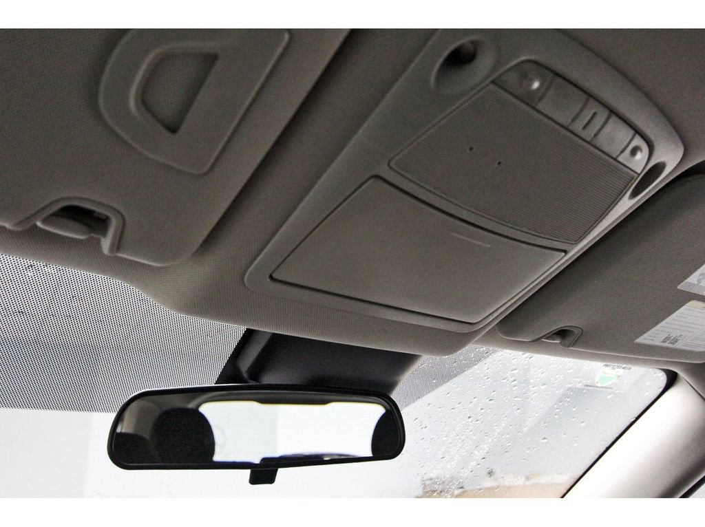 Used 2020 Nissan Rogue S image 14