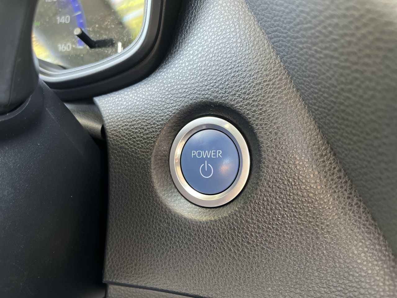 Used 2022 Toyota Corolla LE FWD image 15