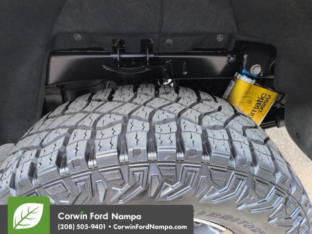 Used 2024 Chevrolet Colorado ZR2 w/ ZR2 Convenience Package III AWD/4WD image 32