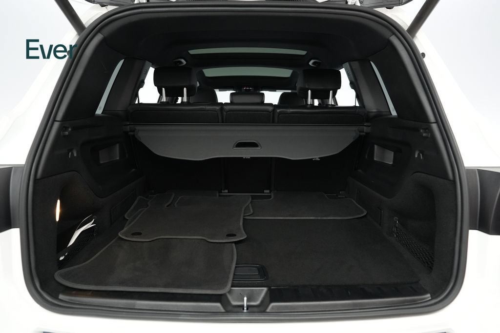 Used 2023 Mercedes-Benz EQB 350 4MATIC SUV image 8