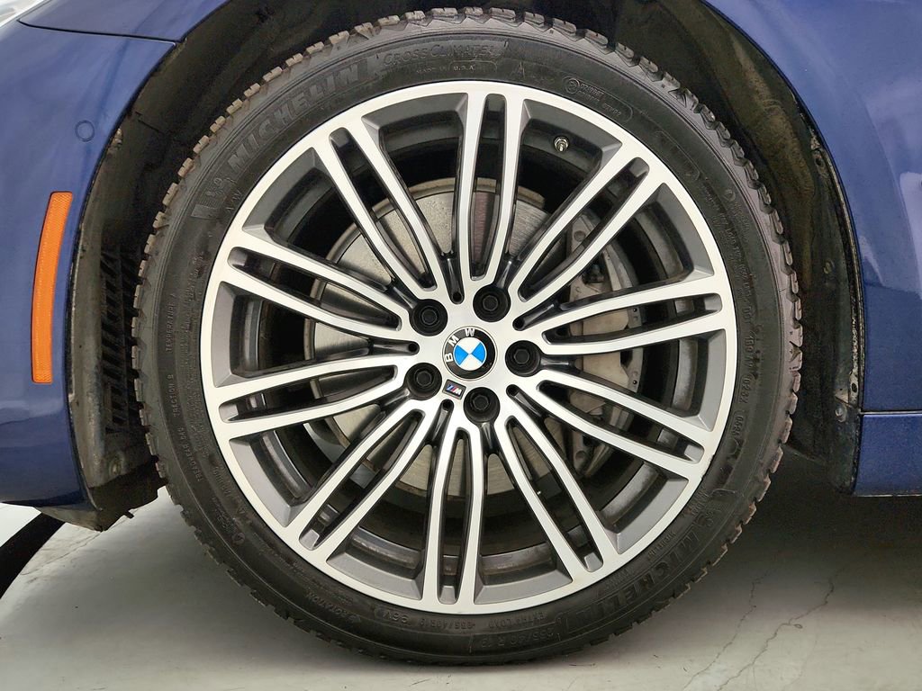 Used 2020 BMW 540i xDrive w/ M Sport Package AWD/4WD image 36