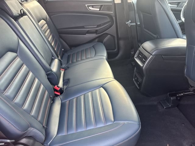 Used 2022 Ford Edge SEL w/ Sport Appearance Package AWD/4WD image 28