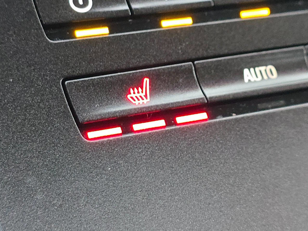 Used 2019 Lincoln Nautilus Select image 18