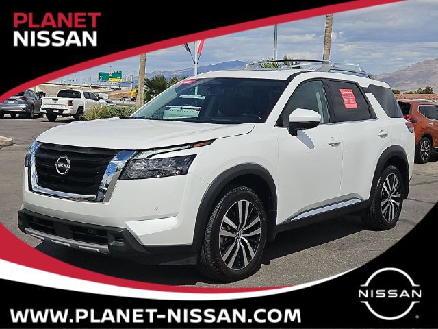 Certified 2025 Nissan Pathfinder Platinum w/ Cargo Package AWD/4WD image 1