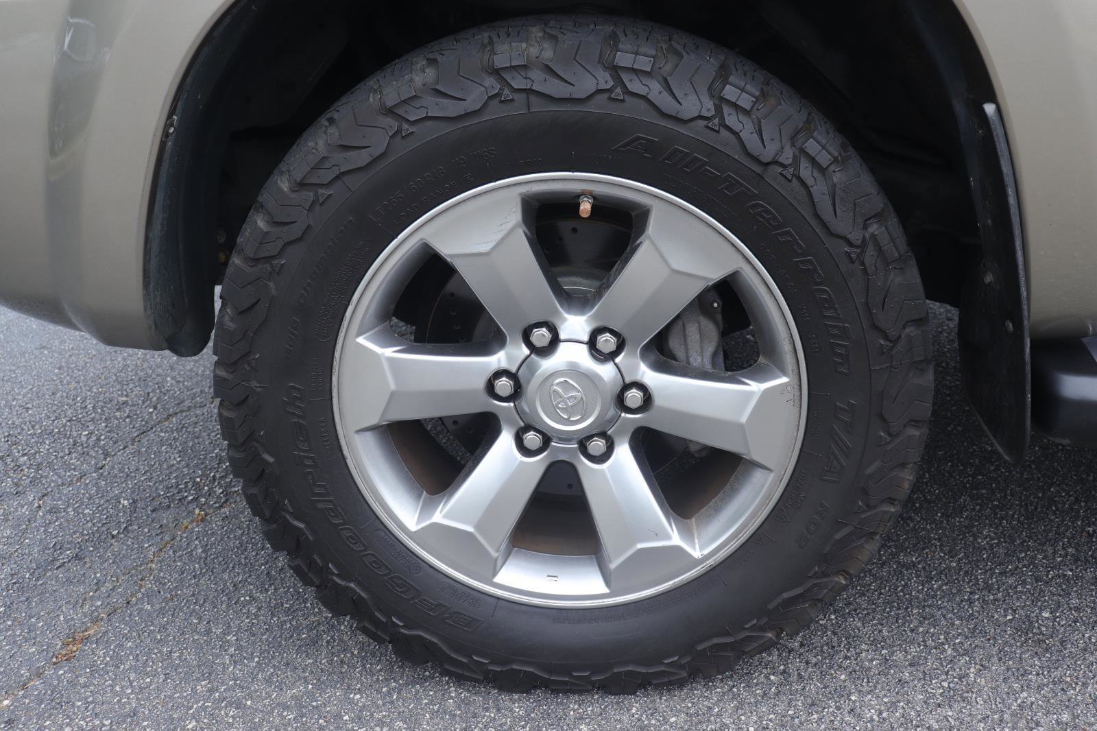 Used 2008 Toyota 4Runner Limited AWD/4WD image 30