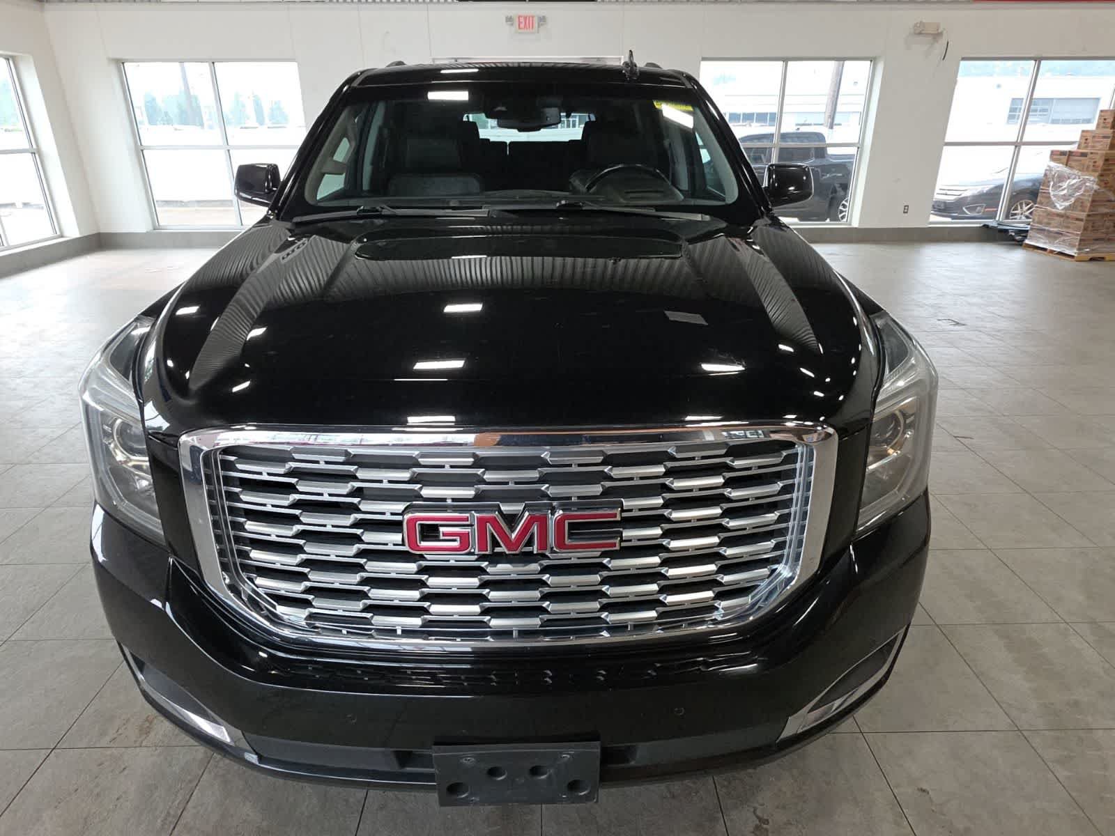 Used 2020 GMC Yukon Denali AWD/4WD image 3