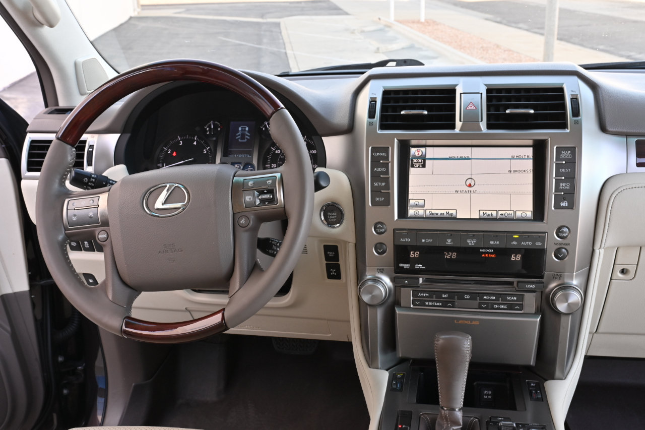 Used 2012 Lexus GX 460 Premium AWD/4WD image 17