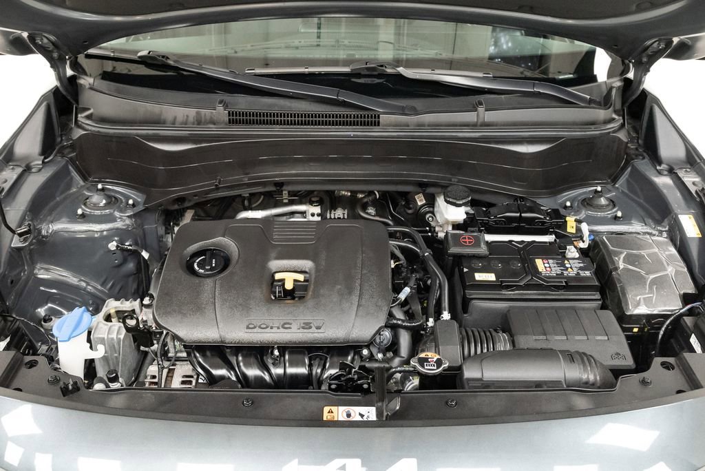 Certified 2025 Kia Seltos EX w/ EX Sunroof Package image 3