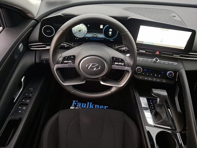 Certified 2023 Hyundai Elantra SEL w/ Convenience Package image 11