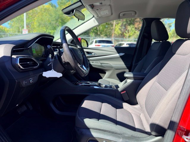 Used 2023 Chevrolet Bolt EUV LT w/ Comfort Package FWD image 7