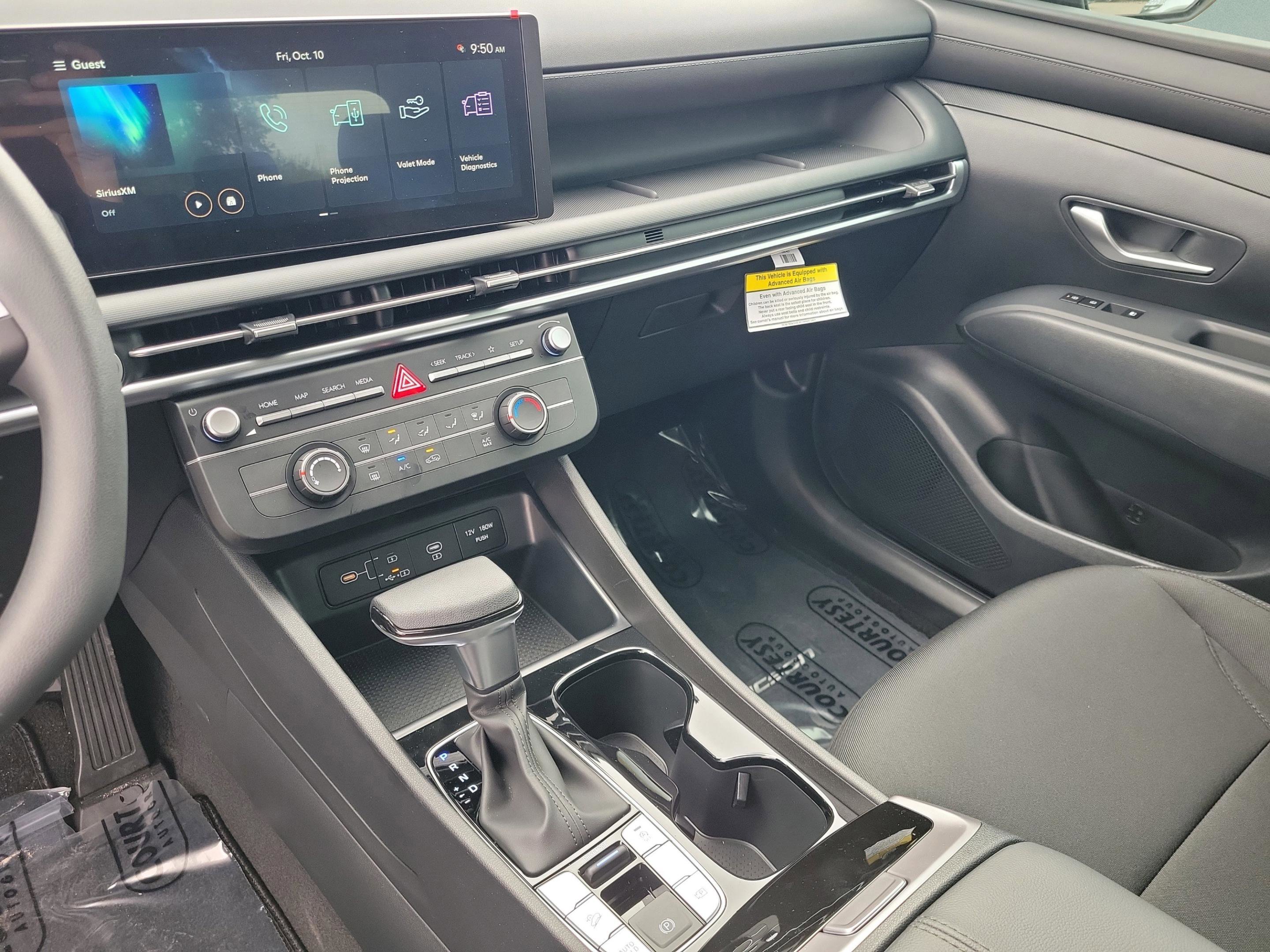 New 2026 Hyundai Tucson SE image 26