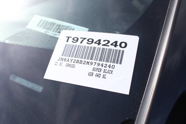 Used 2021 Nissan Armada SL w/ Captain's Chairs Package AWD/4WD image 43