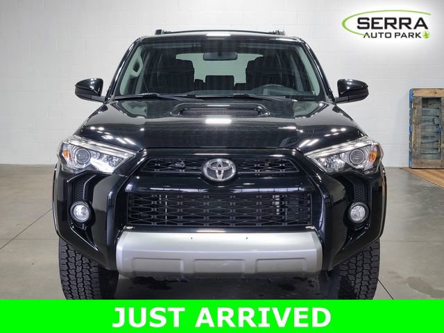 Used 2018 Toyota 4Runner TRD Off-Road image 3
