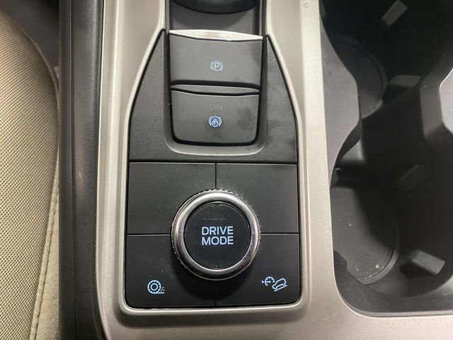 Used 2022 Ford Explorer XLT image 17