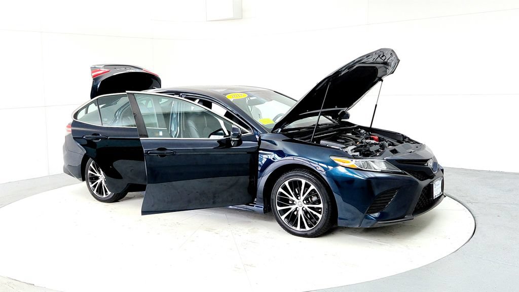 Used 2018 Toyota Camry SE w/ Audio Package FWD image 12