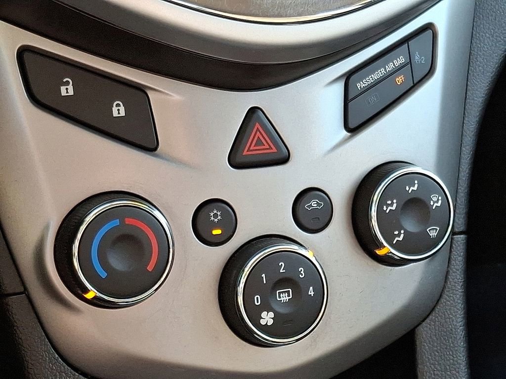 Used 2020 Chevrolet Sonic LT image 16