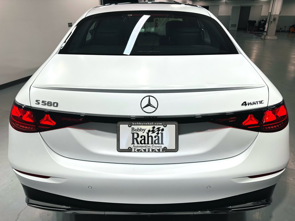 New 2027 Mercedes-Benz S 580 4MATIC Sedan image 2