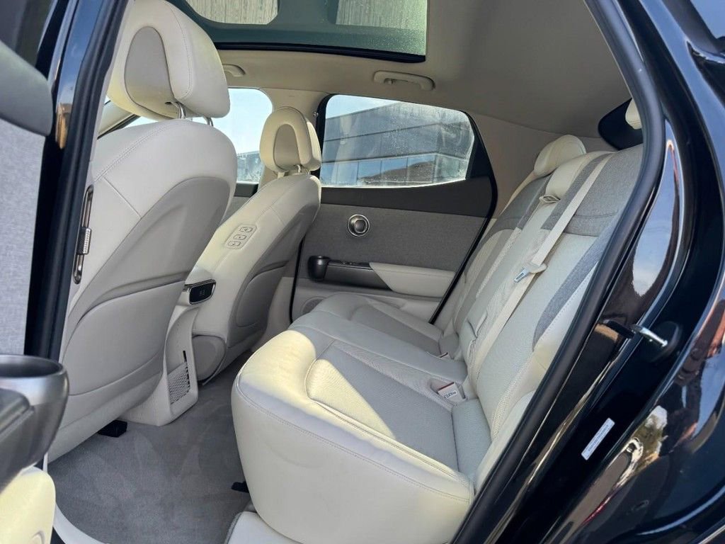 Certified 2025 Genesis GV60 Advanced image 10