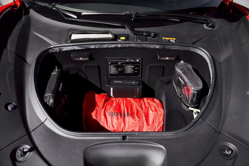 Used 2022 Ferrari F8 Tributo image 20