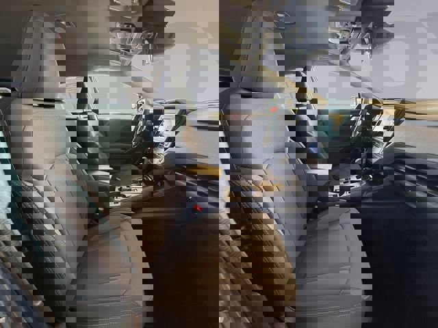 Used 2024 Subaru Crosstrek 2.0i AWD/4WD image 17