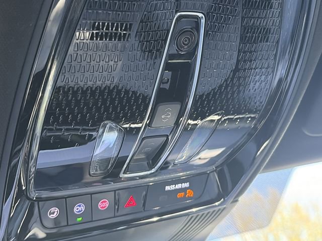 Used 2026 Cadillac Vistiq Luxury image 25