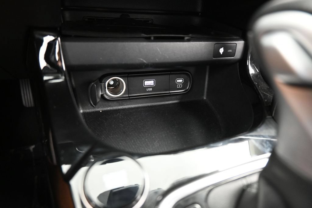 Used 2024 Kia Seltos EX FWD image 27