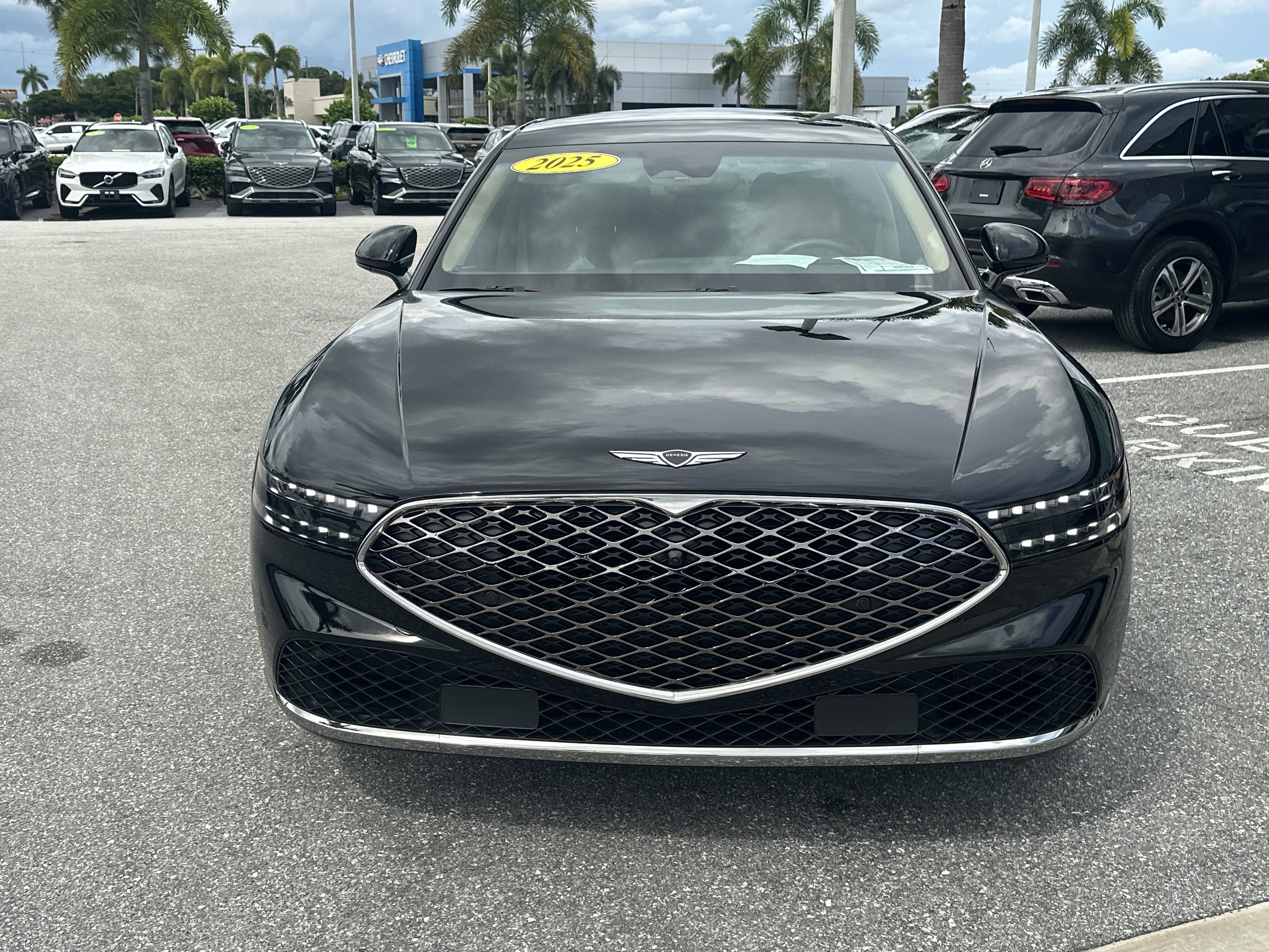 Certified 2025 Genesis G90 3.5T AWD/4WD image 4