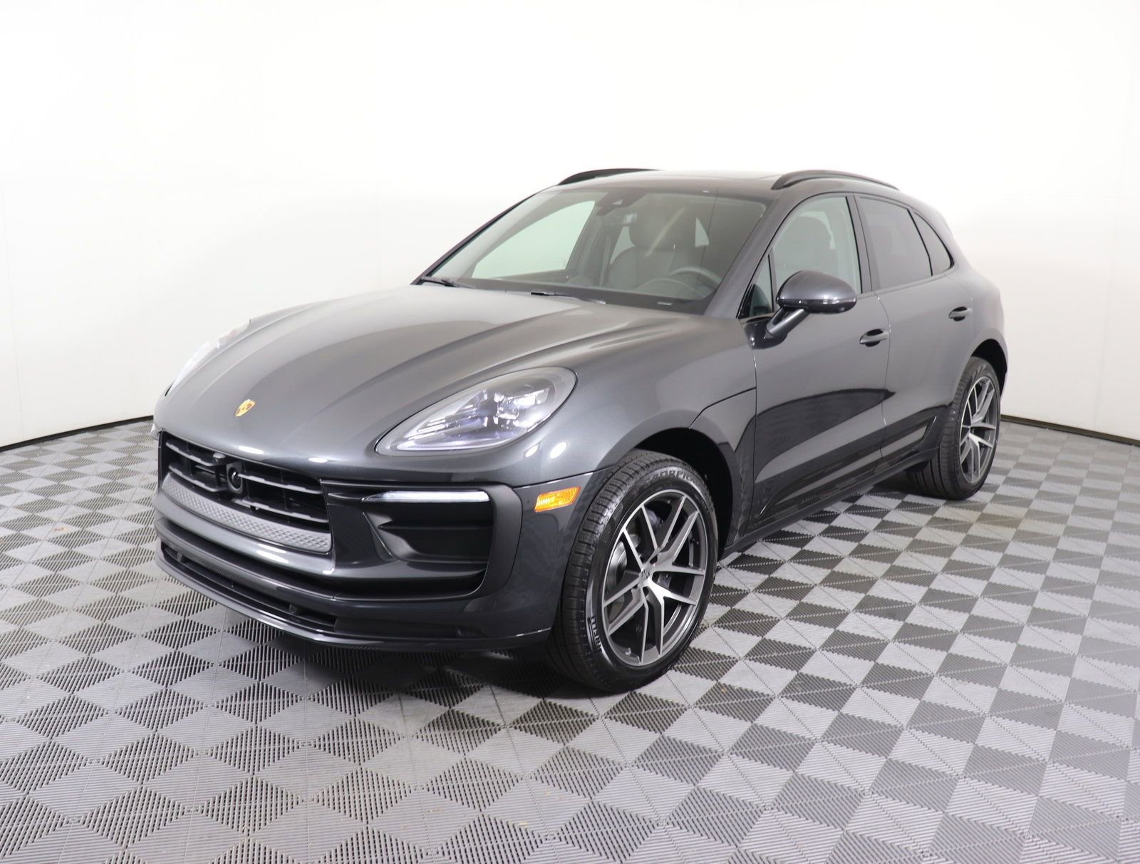 Used 2025 Porsche Macan