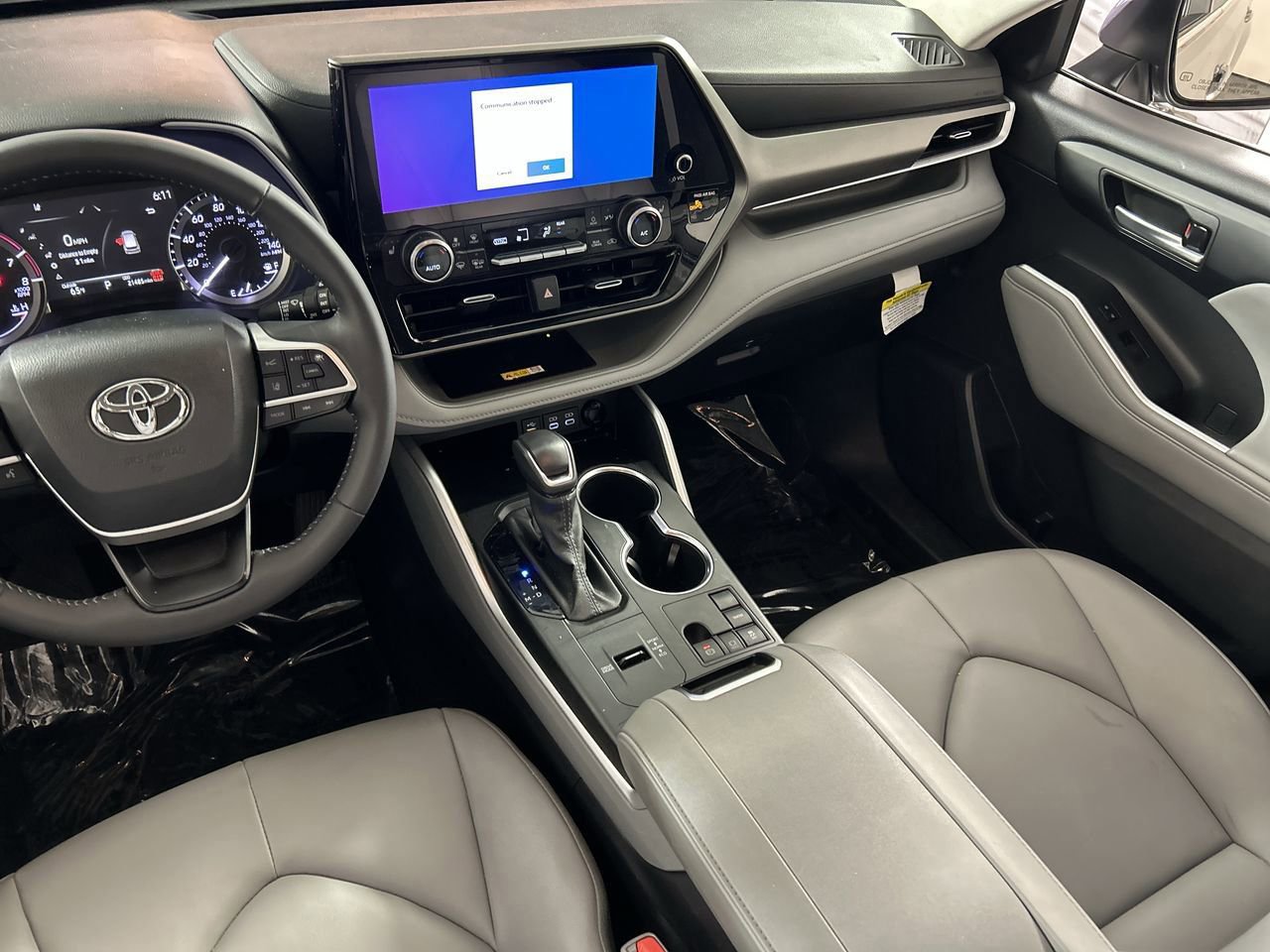 Used 2025 Toyota Highlander XLE image 23