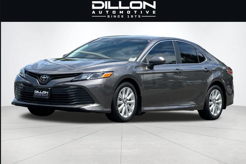 Used 2019 Toyota Camry LE FWD image 8