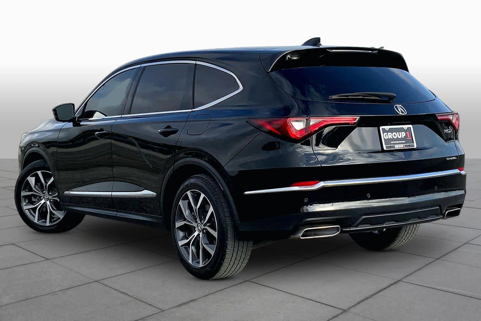 Used 2024 Acura MDX SH-AWD w/ Technology Package image 12