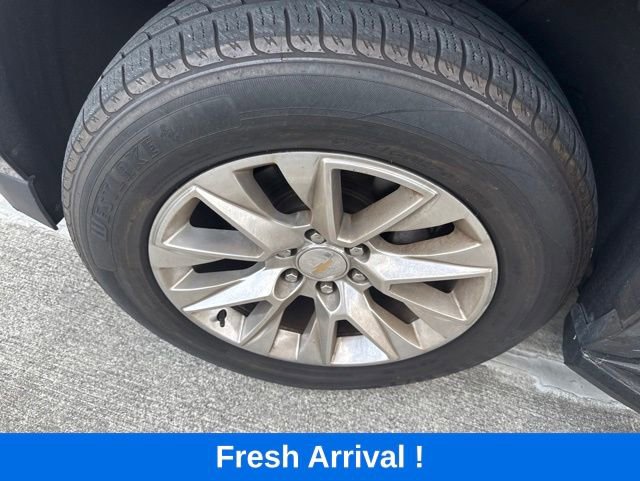 Used 2023 Chevrolet Suburban Premier RWD image 13