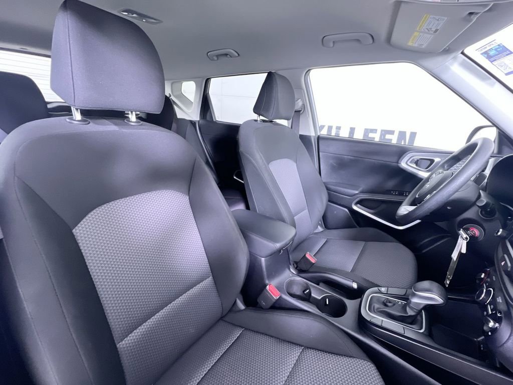 Used 2024 Kia Soul LX w/ Option Group 015 image 29