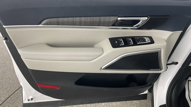 Used 2023 Kia Telluride EX w/ EX Captain's Chair Package image 35