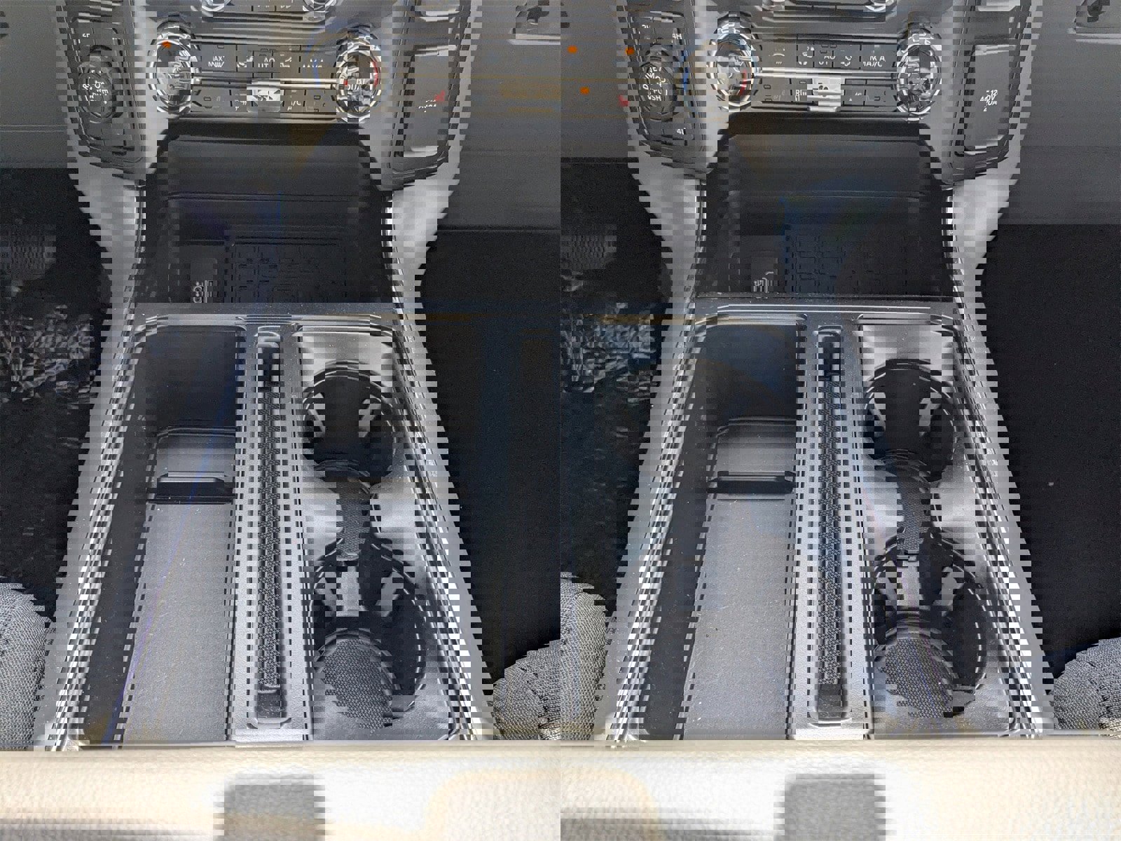 New 2025 Ford F150 XLT w/ Equipment Group 303A High image 41