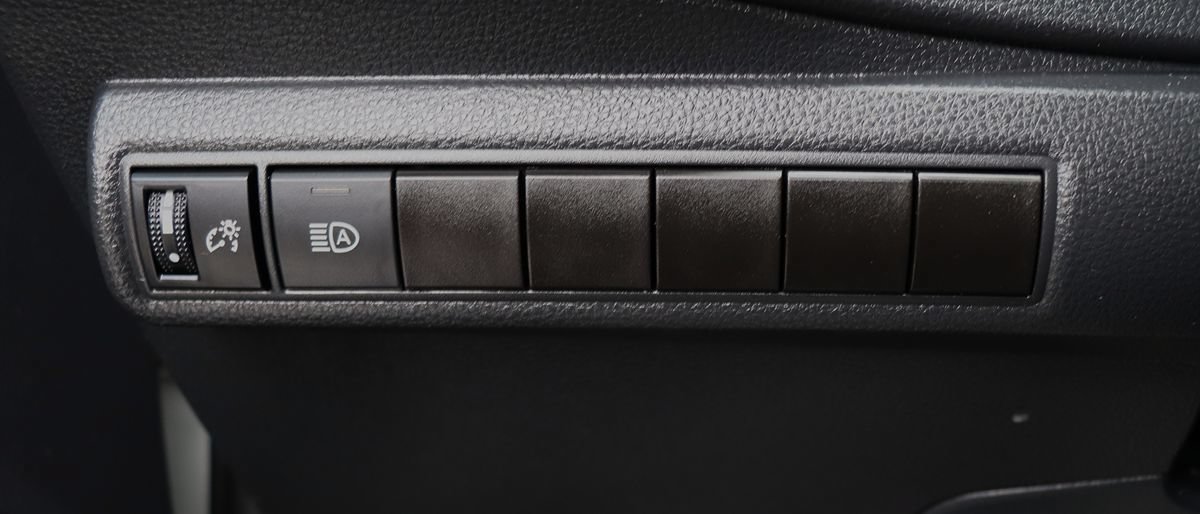Used 2021 Toyota Corolla LE FWD image 41