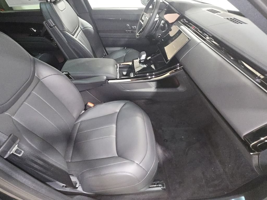 New 2026 Land Rover Range Rover Sport Dynamic SE AWD/4WD image 29