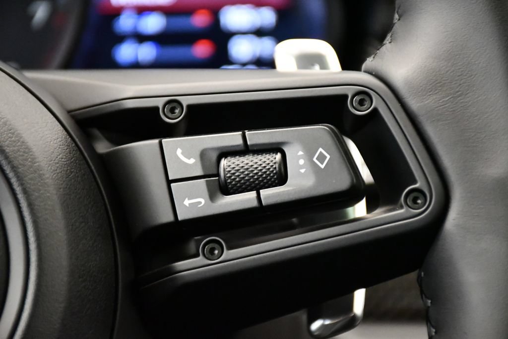 Certified 2026 Porsche Macan Turbo AWD/4WD image 27